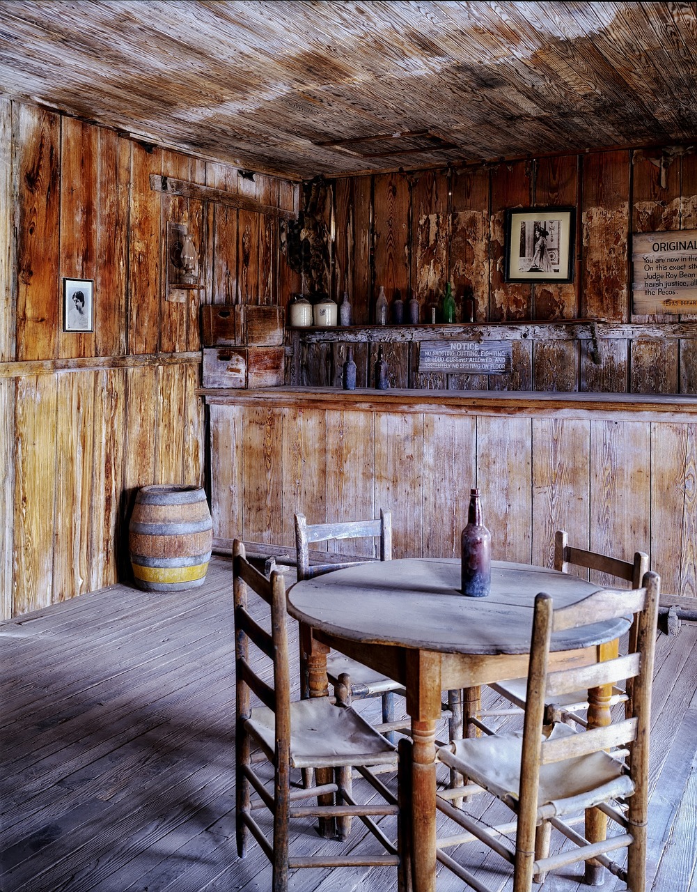 découvrez notre sélection de tables baril uniques, idéales pour apporter une touche industrielle et originale à votre décoration intérieure ou extérieure. robustesse et style garantis.
